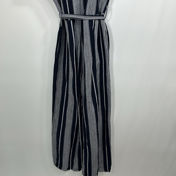 Rails Angela Mediterranean stripe jumpsuit Linen size small. - Picture 9 of 12
